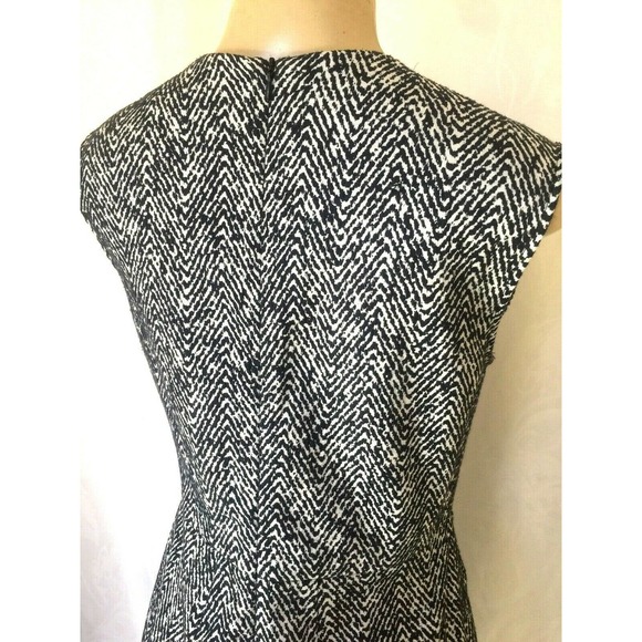 Jarbo Dress Chevron Navy White Sheath Sleeveless - Picture 3 of 7